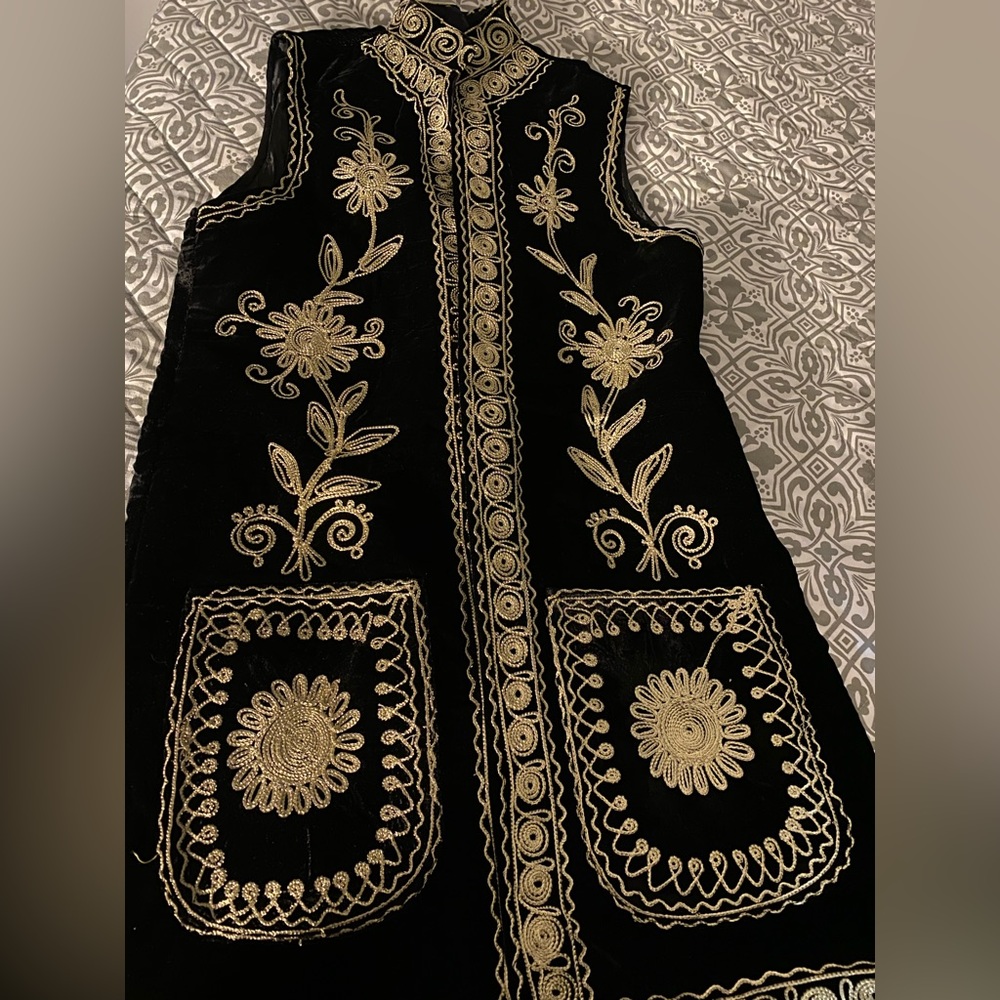 Afghan dress size M and L color black and red